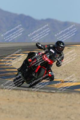media/Mar-20-2025-Racers Edge (Thu) [[0731d8e3a1]]/2-B Group/Session 5 (Turn 12)/